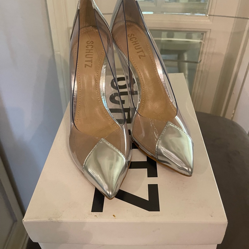 SCHUTZ Cendi silver heel transparent pumps. Size 6. Original Price 155.00